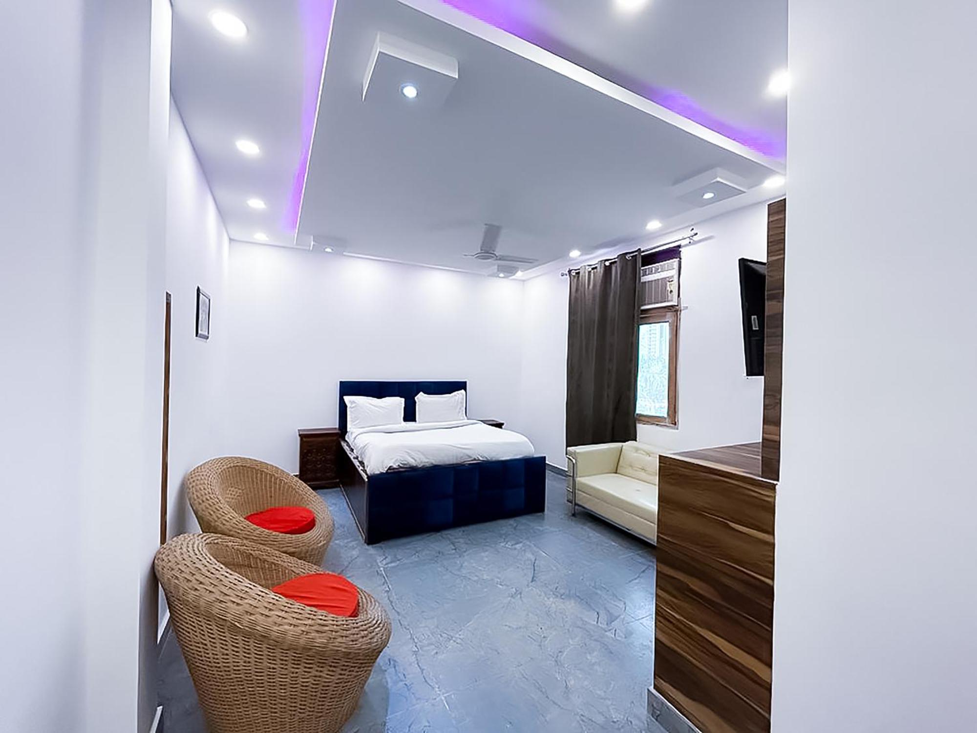 Hotel Js Garden - Near Jaypee Hospital Noida Extérieur photo