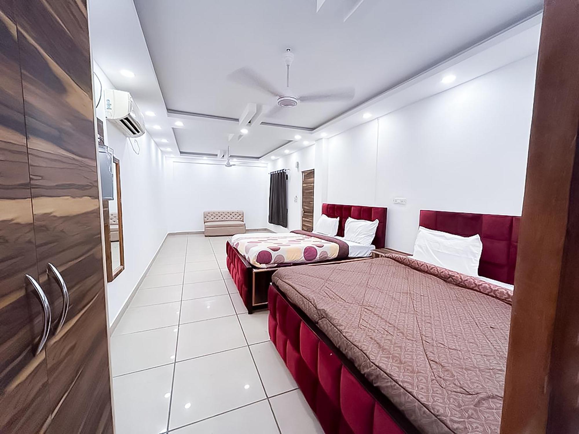 Hotel Js Garden - Near Jaypee Hospital Noida Extérieur photo